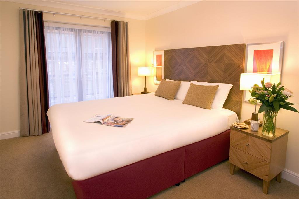 Premier Suites Bristol Cabot Room photo